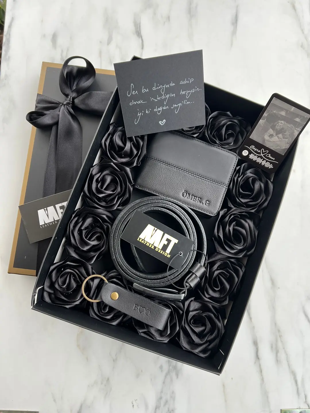 Prag/Kemerli Rose Box Set - Siyah